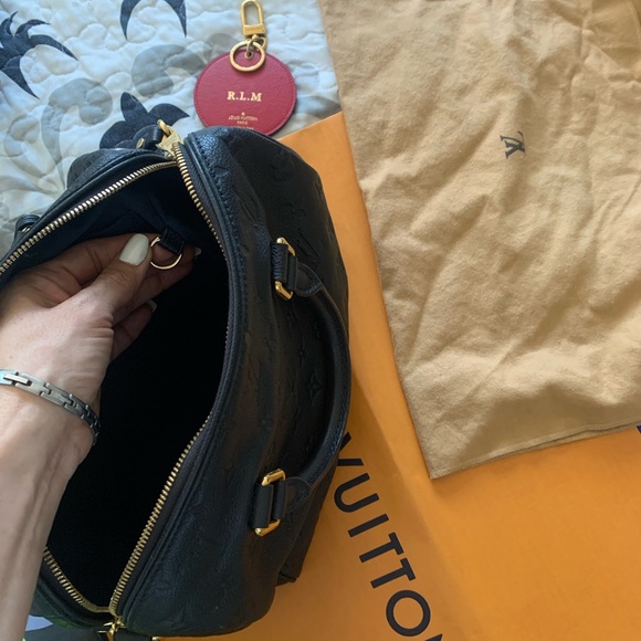 💯% authentic LV Bandouliere speedy 25 - Picture 8 of 17